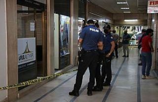 Elazığ’da eski meclis üyesi bıçakla ağır...