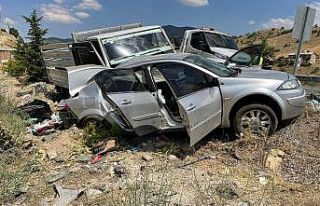 Elazığ’da pikap ile otomobil çarpıştı: 4 yaralı