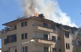 Elazığ’da yangın, bina ve bir okuldaki öğrenciler...