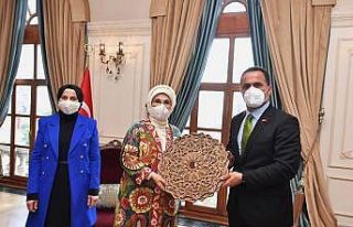 Emine Erdoğan, Beyoğlu’nda atıktan dönüştürülen...