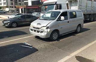 Emniyet kemeri takmadı, zincirleme kazada yaralandı