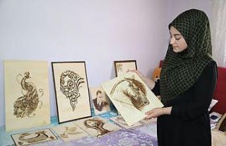 Engelli genç kız sanatıyla hayata tutundu