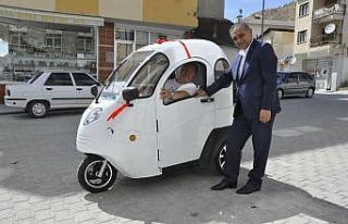 Engelli vatandaşa elektrikli motor jesti