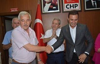 Erdek’te “Millet İttifakı” adayı Burhan Karışık