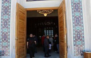 Erdoğan’ın açtığı Uzun Mehmet Camii’ne ziyaretçi...