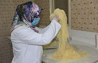 Erzincan’ın yöresel tatlılarından kesme kadayıf,...