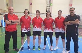 Erzincanlı sporcular Badminton Milli Takımının...