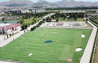 Erzurum’da Futgolf sahası yapıldı