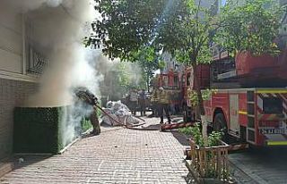 Esenyurt’ta bir kadın evini yaktı, arkasına bakmadan...