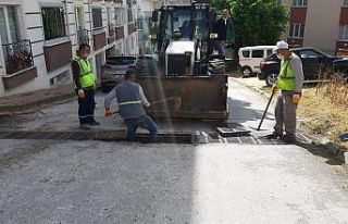 Eski yağmur suyu hatlarında mazgal temizliği yapıldı
