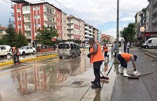 Eskişehir’de 10 dakikalık yağmur hayatı felç...