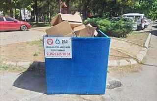 Eskiyen sepetler değiştiriliyor