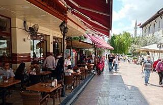 Esnafın ortak temennisi bir daha kapanmamak
