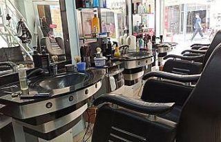 Evde tıraş arttı, berberlerde işler yarı yarıya...