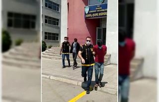 FETÖ tehdidiyle 40 bin lira dolandıran 3 sahte polis...