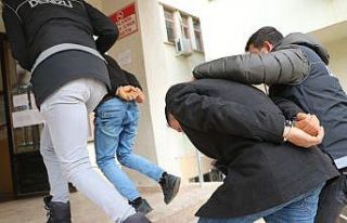 FETÖ/PDY örgütünde faaliyet gösteren 5 şüpheli...