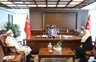 Filistinli aktivist Halavani ve Ali Erbaş’tan Bakan...