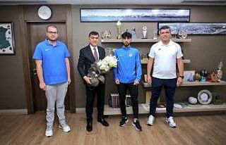 Genç krampon ailesi için başardı