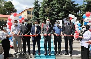 Genç yetenekler resim sergisinin açılışı yapıldı