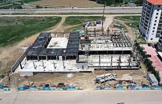 Gençlik merkezi ve yüzme havuzunun yüzde 25’i...