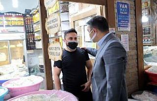Genel Sekreter Çelikel peynirciler çarşısını...