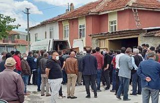 Göçük altında vefat eden kardeş son yolculuğuna...