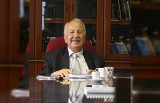 Göztepe’nin eski başkanlarından Yüksel Kazmirci...