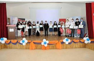 Güngören’de öğretmenler uluslararası ödül...