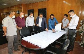 Hadim’e yeni dükkanlar ve otopark yapılıyor