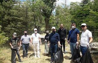 Hakkari AK Parti’den temizlik kampanyası