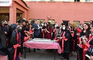 Hakkari’de mezuniyet sevinci