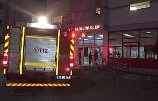 Hastanede yangın paniği yaşandı, 21 hasta farklı...