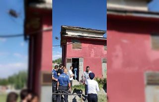 Hırsızlık için girdiği trafoda elektrik akımına...