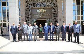 İmamoğlu Fatma Şahin’i ziyaret etti