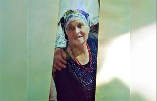İşitme ve görme engelli olan 63 yaşındaki kadın...