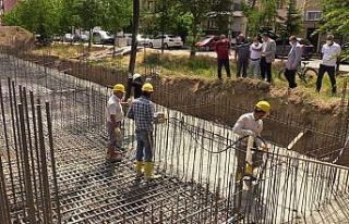 Isparta’da Fatih Mahallesi Gençlik Merkezi’nin...
