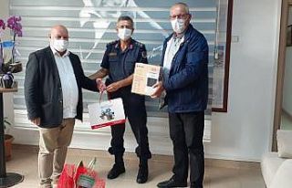 İzmit Belediyesi’nden Jandarma’ya kutlama