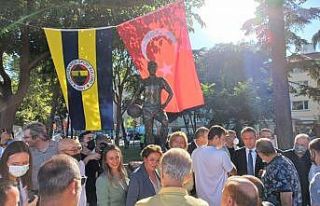 Kadıköy’de Can Bartu heykeli törenle açıldı