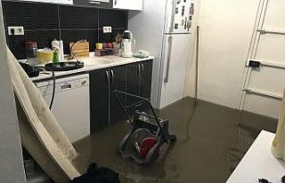 Kadıköy’de sağanak nedeniyle 3 evi su bastı
