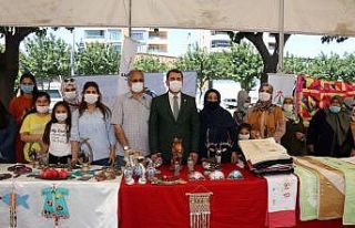 Kadın kursiyerlerin ürünleri sergilendi