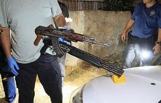 Kalaşnikof, tabanca ve pompalı tüfekle etrafa ateş...