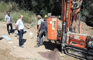 Kapalı pazar yerinde zemin etüdü başladı