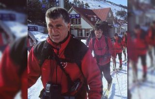 Karaca’nın ‘Tur kayağı anıları’ kitap oldu