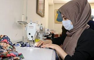 Karaköprü’de kadınlar hem öğreniyor hem kazanıyor