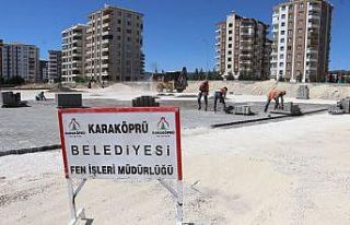 Karaköprü’de yollar kilitli parkeyle döşeniyor