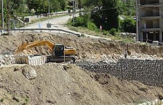 Karaman Başyayla’da dik ve virajlı yollar genişletiliyor