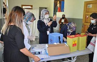 Karaman’da yerinde aşı uygulamaları devam ediyor