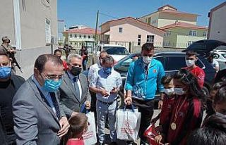 Karnaval havasında ödüllendirildiler