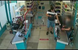 Kasiyerleri hedef alan dolandırıcı Denizli’de...