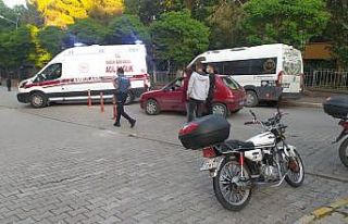 Kask motosiklet sürücüsünün hayatını kurtardı